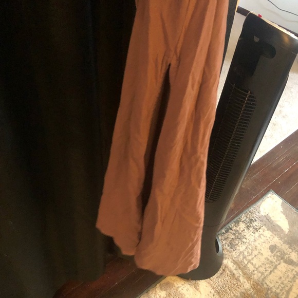 Weekday Neutral Padded T Shirt Dress - Picture 7 of 9